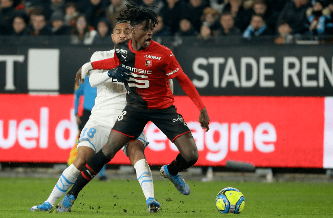 lol视频攻略-今夜法甲传出新动向，达拉斯独行侠队长鼓劲，管理层表态——压力陡增，赛程密集仍需轮换的简单介绍